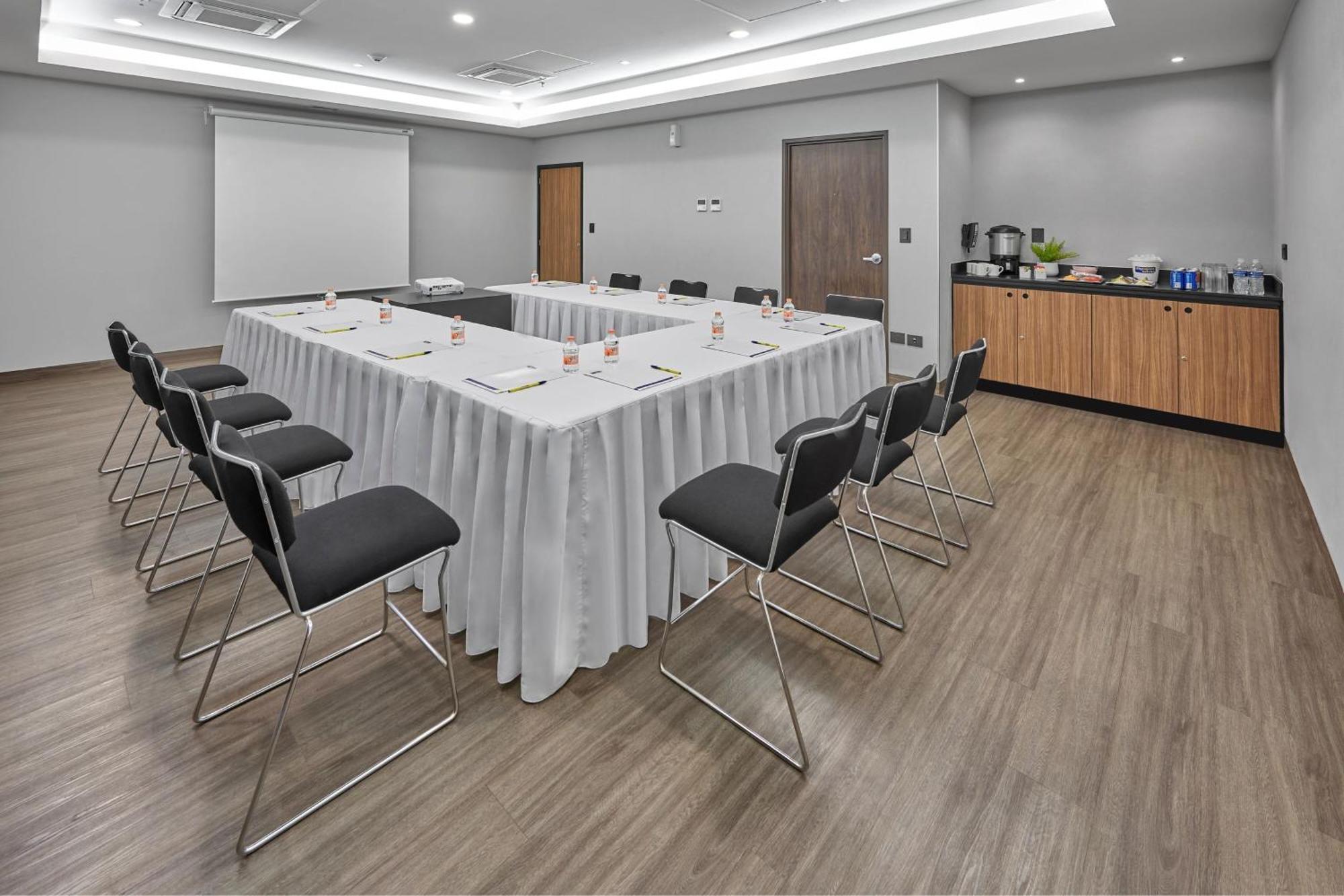 City Express By Marriott تاباتشولا المظهر الخارجي الصورة