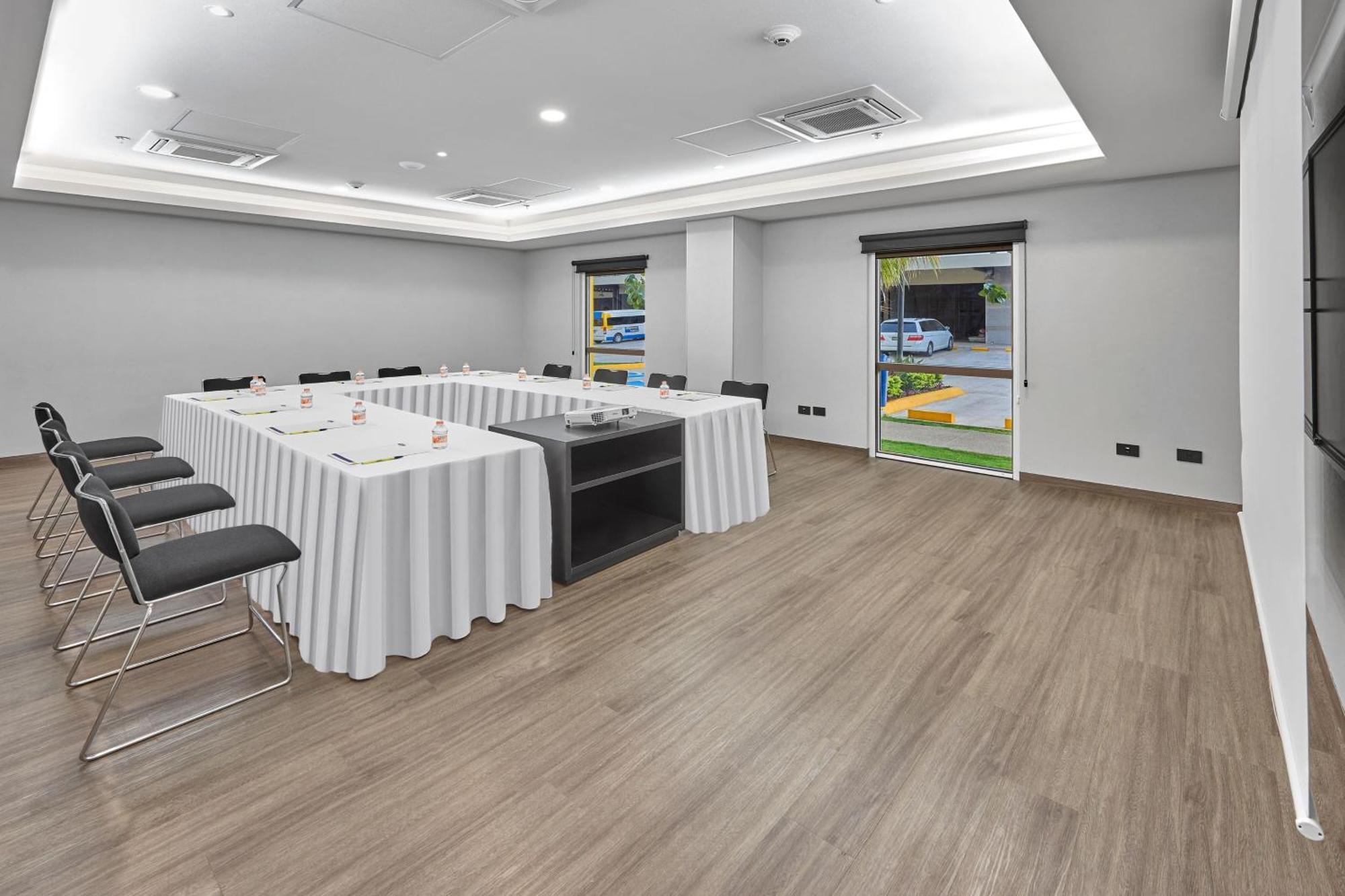 City Express By Marriott تاباتشولا المظهر الخارجي الصورة